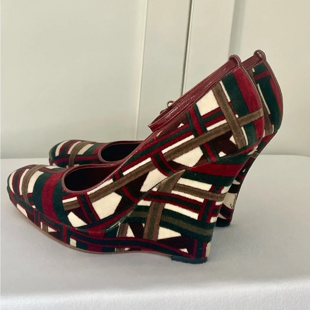 Gucci Velvet Web Ribbon wedges, ankle straps, red/white/green, 6.5b, box, EUC - Picture 6 of 16